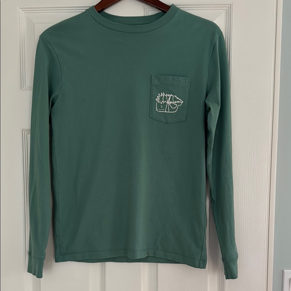 Vineyard Vines long sleeved t-shirt